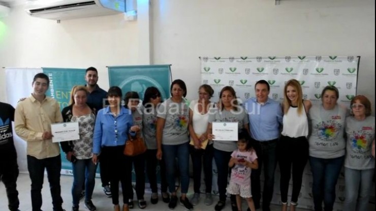 Premiaron a los ganadores del concurso Mi Plaza Limpia